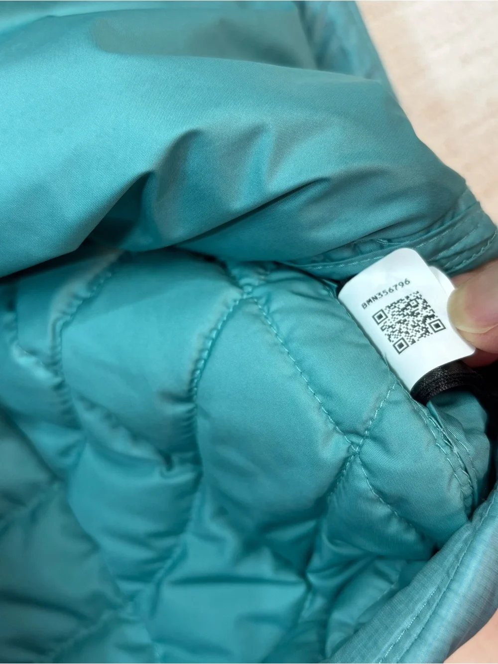 The North Face Men’s S Teal Thermoball Quilted Puffer Jacket full zip